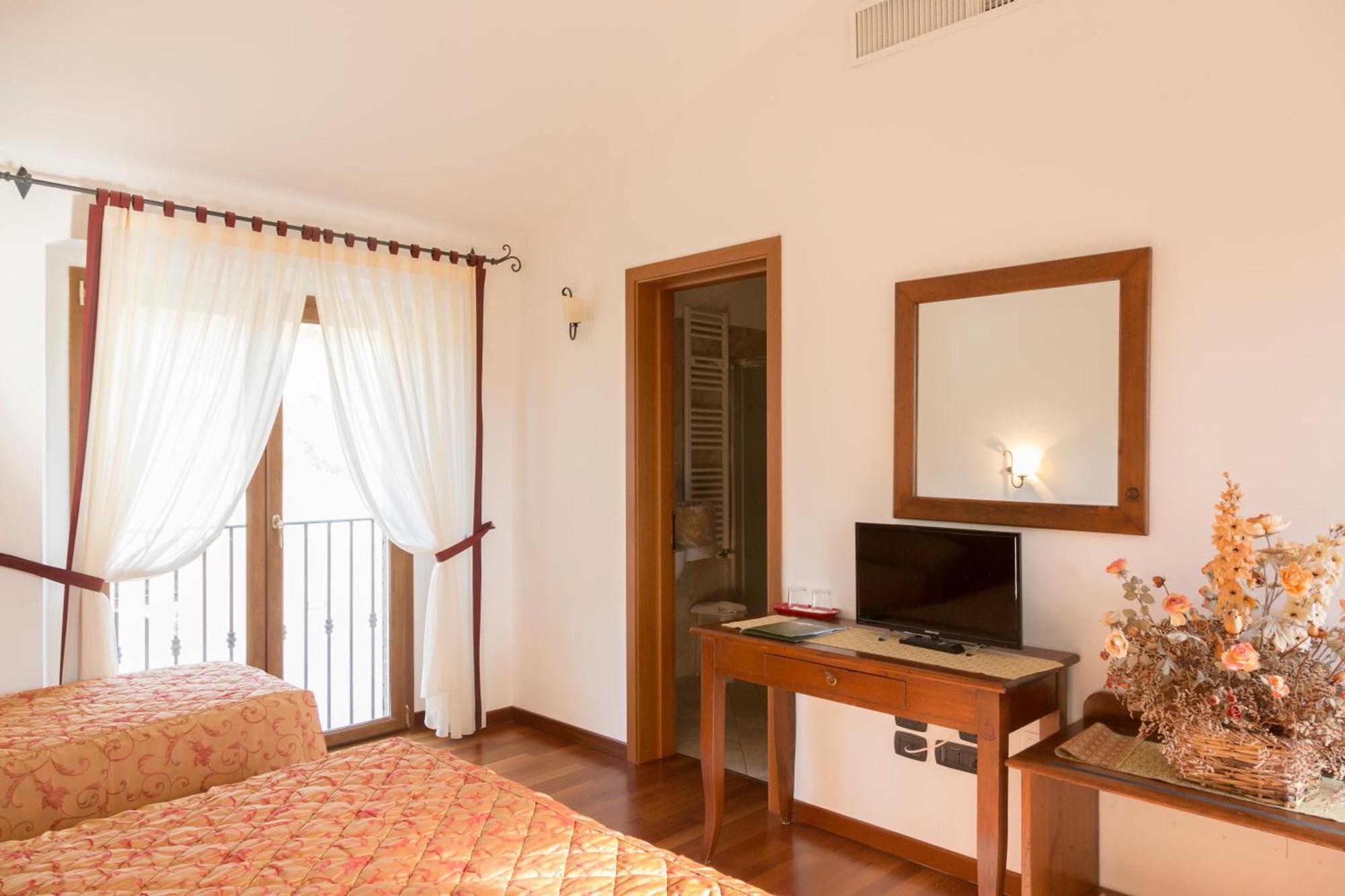 Colleverde Country House & Spa 우르비노 외부 사진
